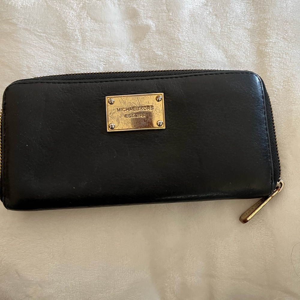 Michael Kors wallet